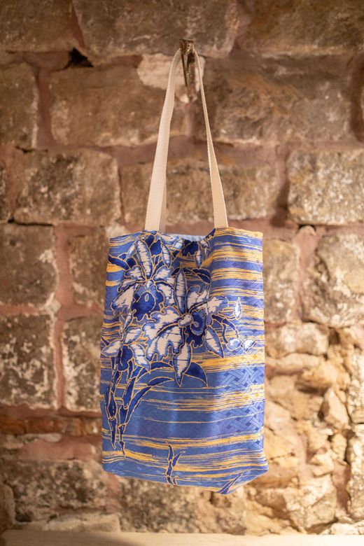Bolso kimono de orquidea