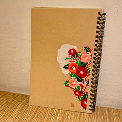 Cuaderno de collage de kirie – Camelia