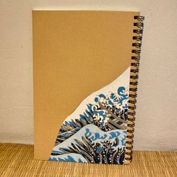Cuaderno de collage de kirie – Ola dorada