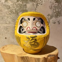 Daruma Takasaki Amarillo