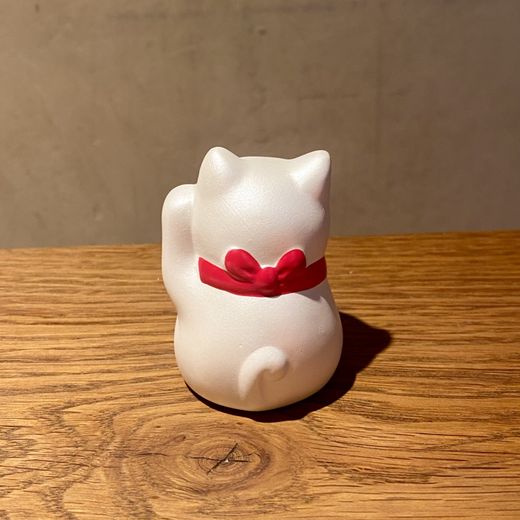 Gato de la suerte japonés Plateado (Cumplimiento de todos los deseos)