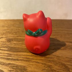 Gato de la suerte japonés Rojo (Protege contra la enfermedad)