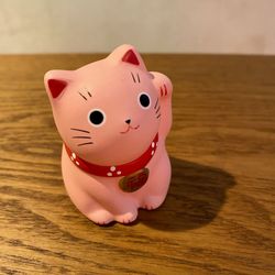 Gato de la suerte japonés Rosa ( Suerte de amor)