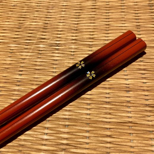 Palillos granate flor nácar