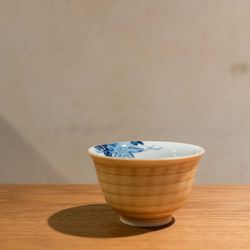 Taza de té flores azules
